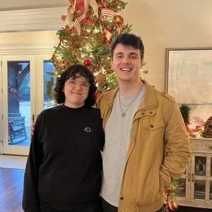 Meet your Posher, Desiree